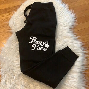 Women’s Addison Rae Pouty Face black joggers S